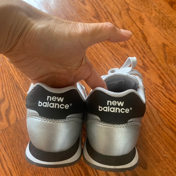 EUC NEW BALANCE 500 W 6.5 uk 4.5 eu 37 silver - Picture 5 of 8